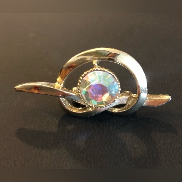 Vintage Love Knot Brooch with Huge Faceted Aurora Borealis Stone - Picture 1 of 3